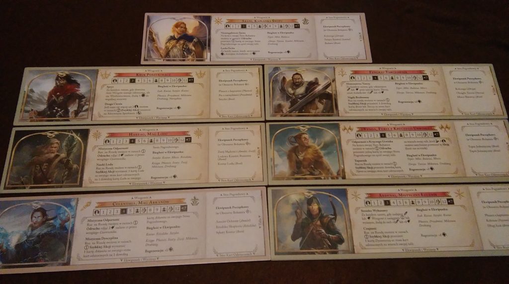Plansze bohaterów. Grafiki są cudowne i oddają klimat klasycznych gier RPG.