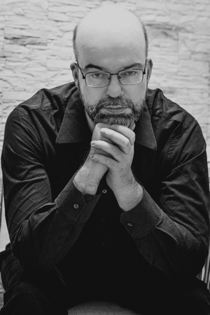 Adam Przechrzta portret czarno-biały