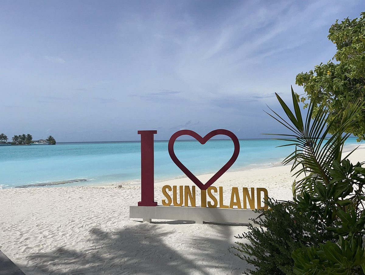Malediwy i znak I love Sun Island