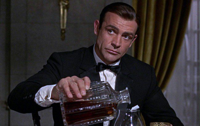 Fabuła filmów James Bond 